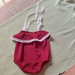 VINTAGE BATHING SUIT 👙 .  Girl just loves fashion.
